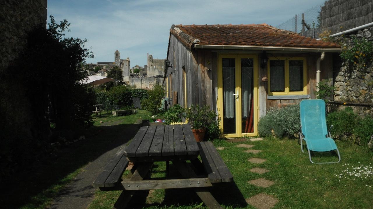 La Maison Rouge Chauvigny Luaran gambar
